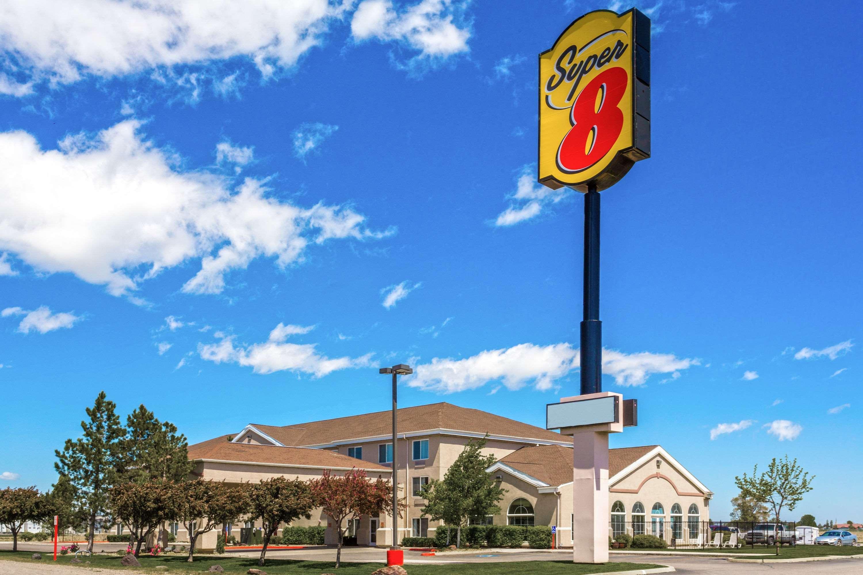 Super 8 By Wyndham Heyburn Hotel Burley Bagian luar foto