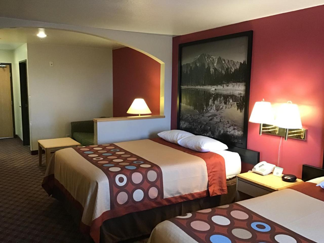 Super 8 By Wyndham Heyburn Hotel Burley Bagian luar foto